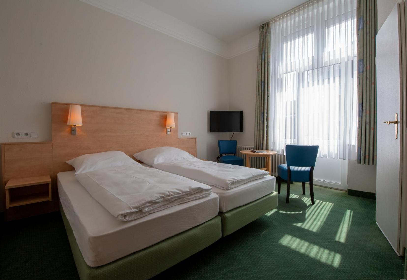 Logierhaus Extra Hotel นอร์เดอร์ไน ภายนอก รูปภาพ